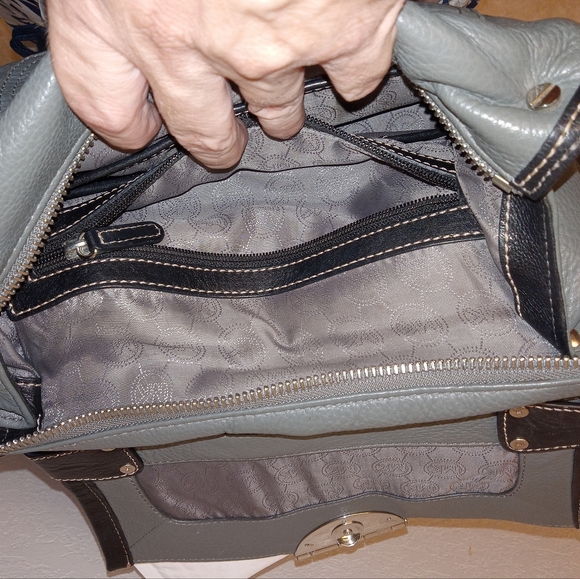 Michael Kors Leather Purse Hand Shoulder Bag Pebble Grain Gray Black Flap 2 Way - Picture 13 of 16